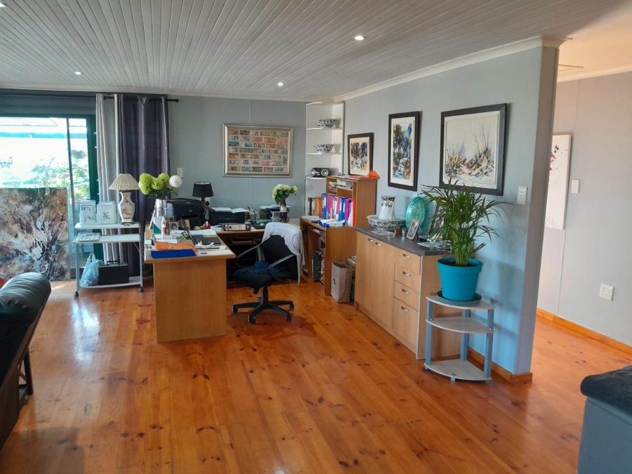 3 Bedroom Property for Sale in Stilbaai Wes Western Cape